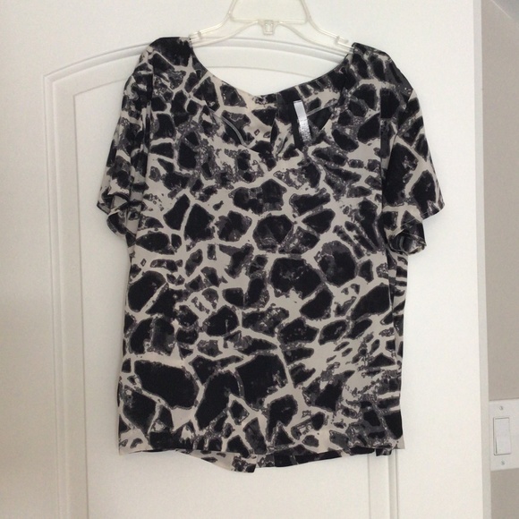 Kensie Oversized Short Sleeves Blouse Size M - Picture 1 of 6